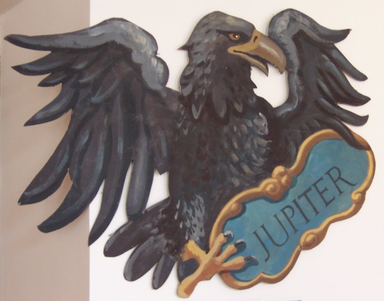 Jupiter v podob orla (tempera a akryl na kartonu, devn konstrukce)